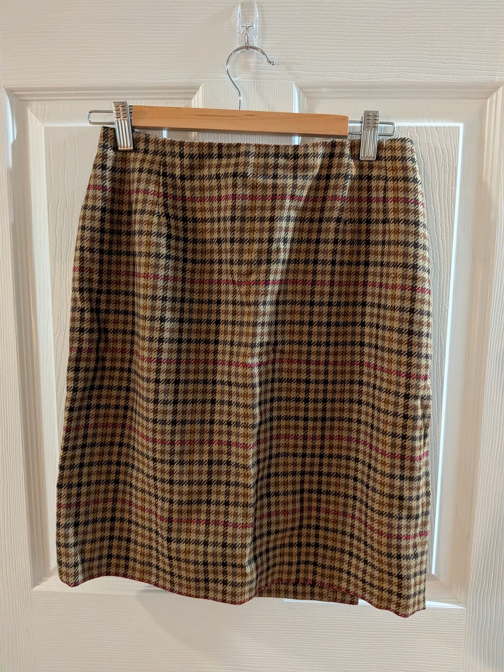 Vintage Bill Blass Tan Plaid A-Line Skirt with Burgundy Accents